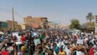 بالصور.. سيول بشرية في الخرطوم باحتجاجات الخميس