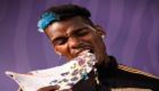 بالصور.. بوجبا صاحب بطل أول "حذاء نباتي" في تاريخ كرة القدم