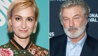 الممثل الأمريكي أليك بالدوين ومديرة التصوير هالينا هتشينز