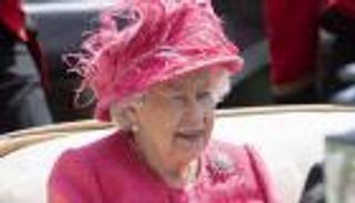 تطورات الحالة الصحية للملكة إليزابيث.. أمضت ليلة بالمستشفى