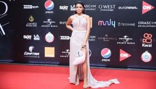 الفنانة الشابة أسماء جلال