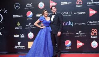 الفنانة المصرية بشرى وزوجها