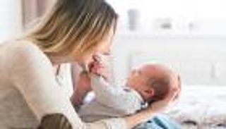 الرضاعة الطبيعية تحمي الأمهات من التدهور المعرفي