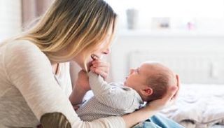 الرضاعة الطبيعية تحمي المرأة من التدهور المعرفي
