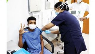 تطعيمات كورونا في الإمارات