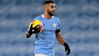 النجم رياض محرز