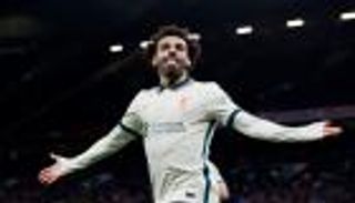 مان يونايتد ضد ليفربول.. محمد صلاح يجبر الجماهير على الرحيل