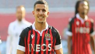 يوسف عطال ظهير نيس الفرنسي ومنتخب الجزائر