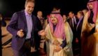 رئيس وزراء اليونان: أوروبا "صفر" انبعاثات كربون بحلول 2050