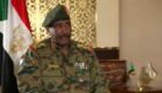 البرهان يعلن حل مجلسي الوزراء والسيادة وفرض الطوارئ في السودان
