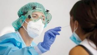 فحص فيروس كورونا في الإمارات