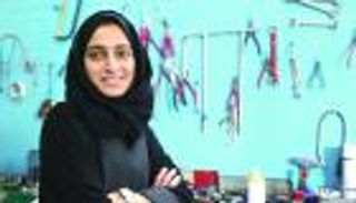 إماراتي وأقدر .. هدى المطروشي أول ميكانيكية