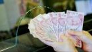 رحلة سقوط الليرة التركية.. أرقام وحقائق