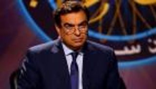 نار السياسة أحرقته.. جورج قرداحي يرتدي ثوب "من سيُغضب المليون"