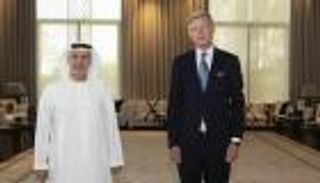 قرقاش يلتقي المبعوث الأممي لليمن ويبحثان جهود حل الأزمة