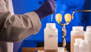 تحويل ثاني أكسيد الكربون لمواد مفيدة