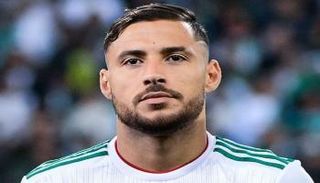 النجم يوسف بلايلي