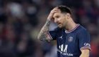 بين برشلونة وباريس.. هل بدأ جسد ميسي في الانهيار؟