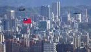 أزمة تايوان.. تراشق أمريكي صيني بسبب "جزيرة الديمقراطية"