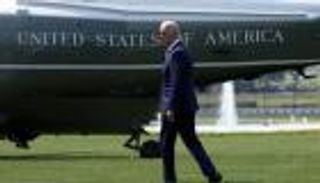 بايدن يطارد مليارديرات أمريكا.. حكاية الأرباح "النائمة"