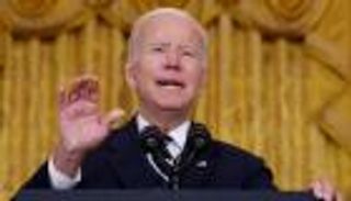 بايدن يقدم خطة تاريخية للاقتصاد.. 3 تريليونات دولار ترضي جميع الأطراف