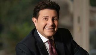 الفنان هاني شاكر من المقرر أن يغني الخميس بافتتاح مهرجان بابل