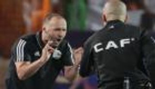 بفرمان من الكاف.. مفاجأة سارة لمنتخب الجزائر قبل موقعة بوركينا