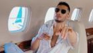 فيديو.. أول تعليق من محمد رمضان على الرقص مع المضيفات