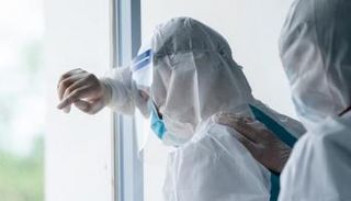 بعض أفراد الطواقم الطبية أصيبوا باضطرابات ما بعد الصدمة- أرشيفية