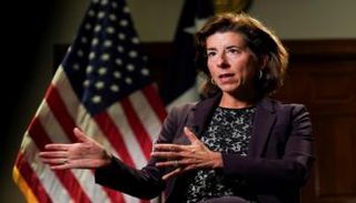 جينا ريموندو وزيرة التجارة الأمريكية 