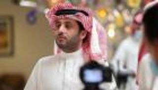 تركي آل الشيخ يكشف عن ملعب مباراة نجوم الهلال والنصر ضد سان جيرمان