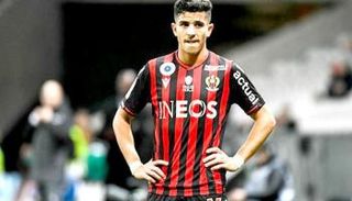 يوسف عطال لاعب نيس الفرنسي