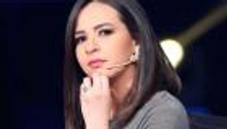 إيمي سمير غانم تنشر فيديو من أمام قبر والديها