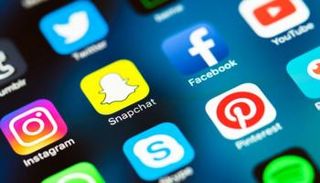 تطبيقات التواصل الاجتماعي الشهيرة