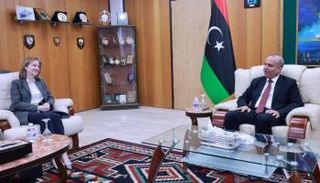 اللافي ونائبة السفير البريطاني لدى ليبيا