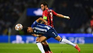 ميلان ضد بورتو في دوري أبطال أوروبا