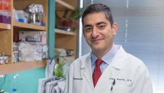 الدكتور نعمة شريفي مدير مركز أبحاث أورام الجهاز البولي التناسلي بمعهد ليرنر 