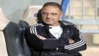 أولى ضحايا الدوري المصري.. طلعت يوسف يستقيل من تدريب الإسماعيلي