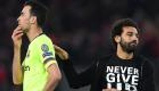 برشلونة يطمئن ليفربول على مستقبل محمد صلاح
