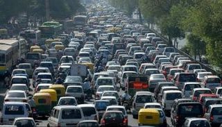الزحام المروري يخنق المدن