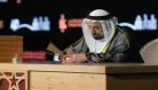 حاكم الشارقة يطلق 17 جزءاً من "المعجم التاريخي للغة العربية"