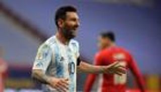 تصفيات كأس العالم.. مدرب الأرجنتين يفاجئ سان جيرمان بشأن ميسي