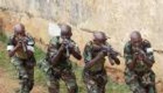 مقتل 10 جنود كينيين على يد "الشباب" قرب الحدود مع الصومال