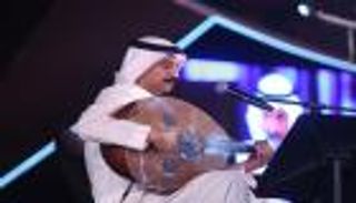 السعودي عبادي الجوهر يغني في القاهرة: مصر آية في الكتاب