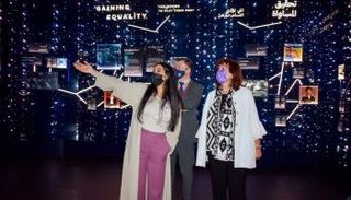 دبرافكا سويكا أثناء تجولها بإكسبو 2020 دبي