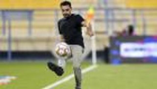 متى يظهر تشافي هيرنانديز مع برشلونة لأول مرة؟