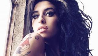 المغنية إيمي واينهاوس