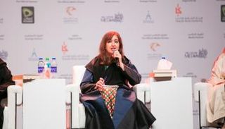 الشاعرة والروائية الإماراتية الشيخة ميسون صقر القاسمي