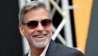 جورج كلوني يوجه نداءً لوسائل الإعلام بسبب "توأميه".. ما القصة؟