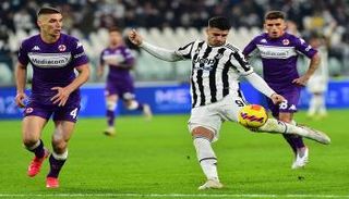 يوفنتوس ضد فيورنتينا